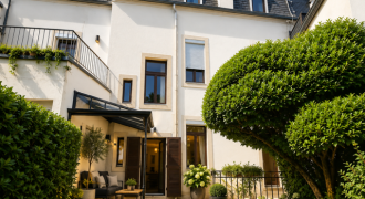 Maison de Maître de 1901: Ave du 10 Septembre Luxembourg-Belair