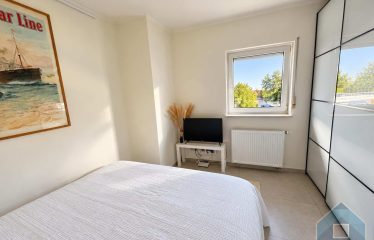 Appartement lumineux 1 chambre avec balcon et garage à Strassen